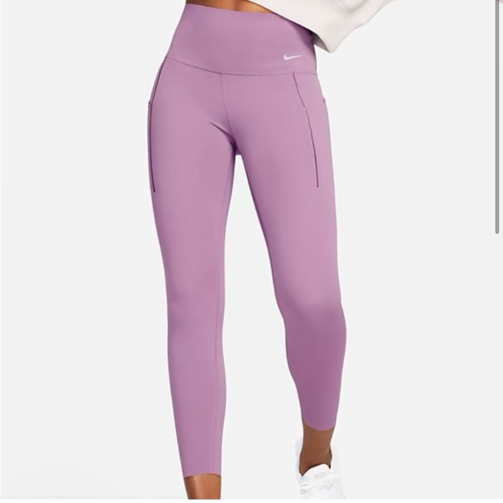 NWT Nike Women’s Universa Medium-Support High Waisted 7/8 Leggings